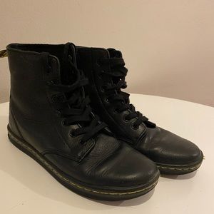 COPY - Dr. Martens women’s Leyton boot